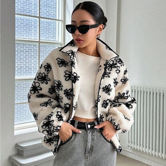 Drop Shoulder Teddy Jacket ❤️ - Picture 3 of 3